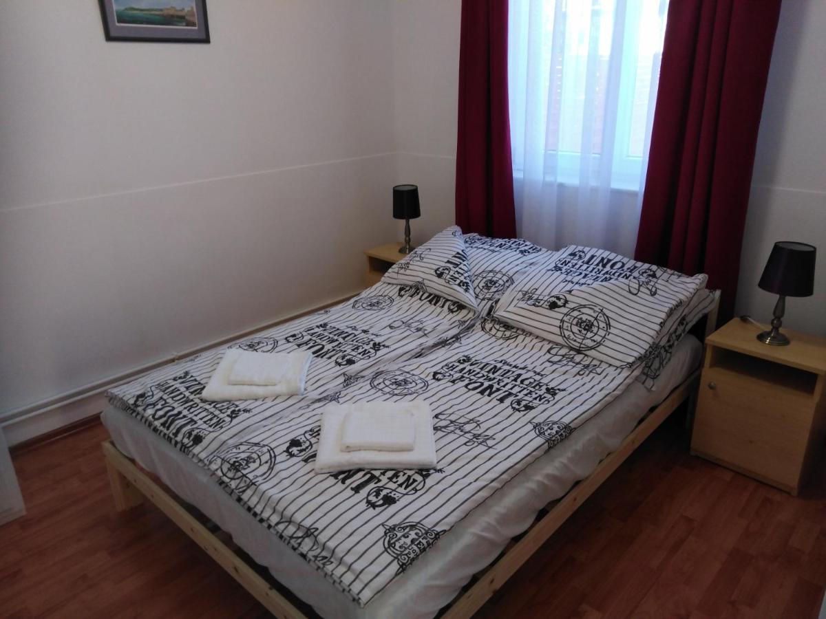 Arinza Apartman Vendeghaz Мезёкёвешд Экстерьер фото